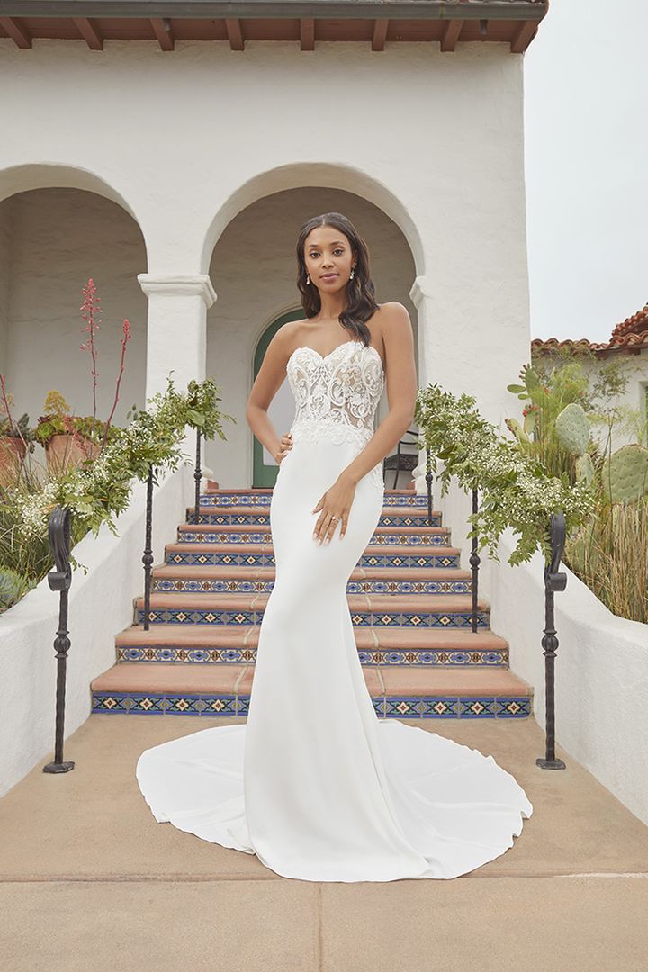 Pronovias omura sale
