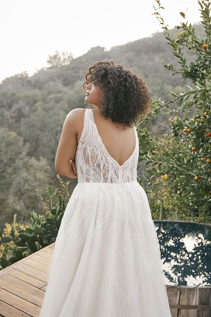 Style BL386 Kimmy | Beloved By Casablanca Bridal